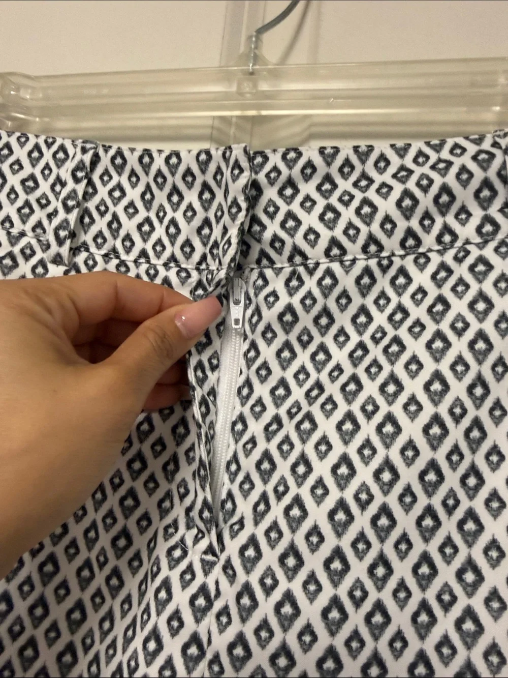 Black & White Geometric Pencil Skirt